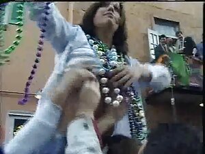 Para descargar un video de la sección de tetas grandes de forma incestos lesbianas gratuita en su teléfono en alta definición HD y sin registrarse, haga clic en el botón 'descargar' en el reproductor. Si te gustan los videos de una mujer mayor, puedes escribir tu comentario y ver una selección porno de videos similares de sexo interracial a continuación, o ir a la categoría o etiqueta correspondiente.